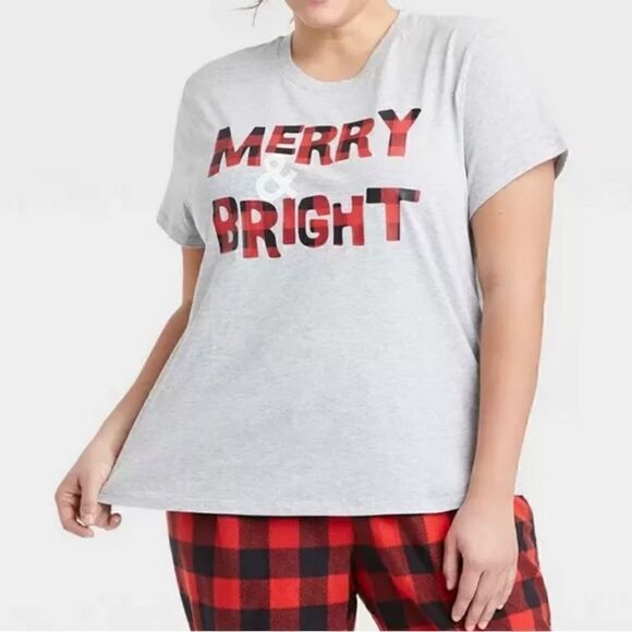 🆕 Merry & Bright Christmas tee shirt red/black buffalo plaid - Picture 1 of 3